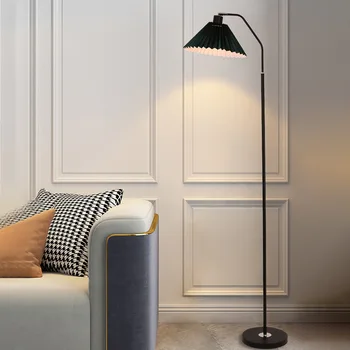 מודרני עם קפלים מנורת רצפה נורדי הביתה פשוט עומד האור בסלון ספה בחדר השינה בפינה ליד המיטה מנורת רצפה, תאורה