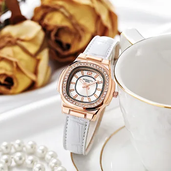 אופנה נשים זוהרות השעון קוורץ קריסטל חיוג שעוני פשוטה בנות עסקים שעון יד רצועת עור Relogio Masculino מתנות
