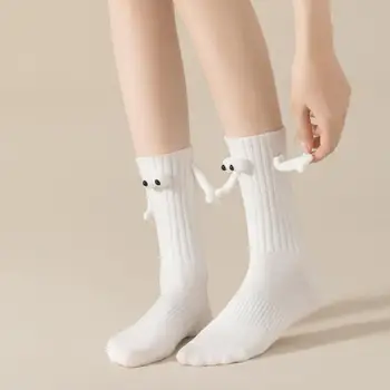 קישור זוג גרביים מגנטי היניקה זוג גרביים באמצע צינור חמוד גרביים מצחיק מתנות לגברים נשים носки женские