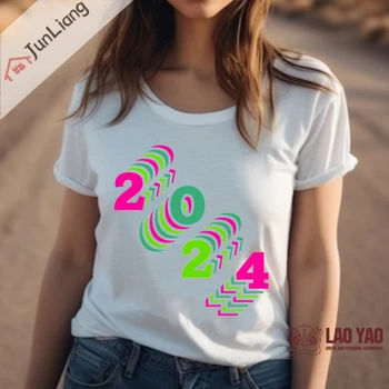 נשים חולצה 2024 שנה חדשה שמחה ספורט האיש מכתב לוגו Kpop גותי בגדים Y2k בגדים מקסימום Harajuku אופנת רחוב גברים מצחיק