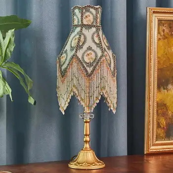 סגנון אירופאי אידילי, רטרו יצירתי ציצית שולחן העבודה Plug-in אמריקאי מתנה חם הנסיכה בחדר השינה מנורת הלילה