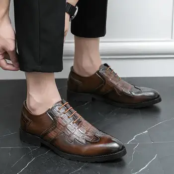 נעלי גברים במטבח החליפה 2023 סתיו עבודה חדשה עור של גברים ייעודי עבור שפים עבודת הגנה נעלי עור