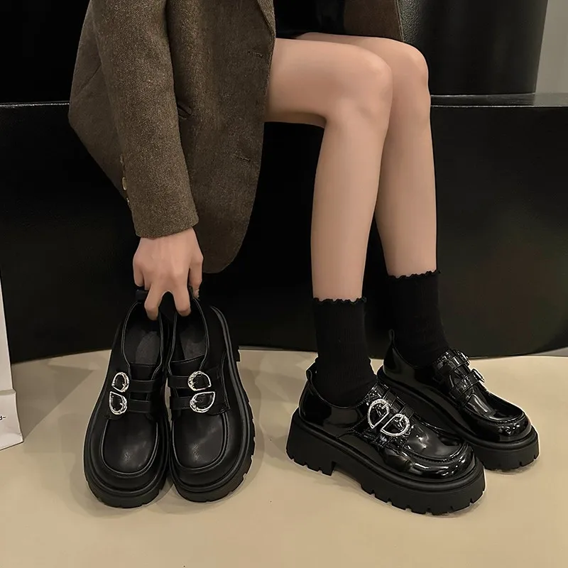 נעלי אישה דירות בסגנון בריטי נעלי פלטפורמת נעליים עם פרווה מזדמן נשית נעלי אוקספורד עגול הבוהן מתכת שרשרת כל-התאמה D - 0